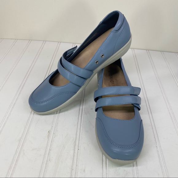 vionic mary jane sneakers